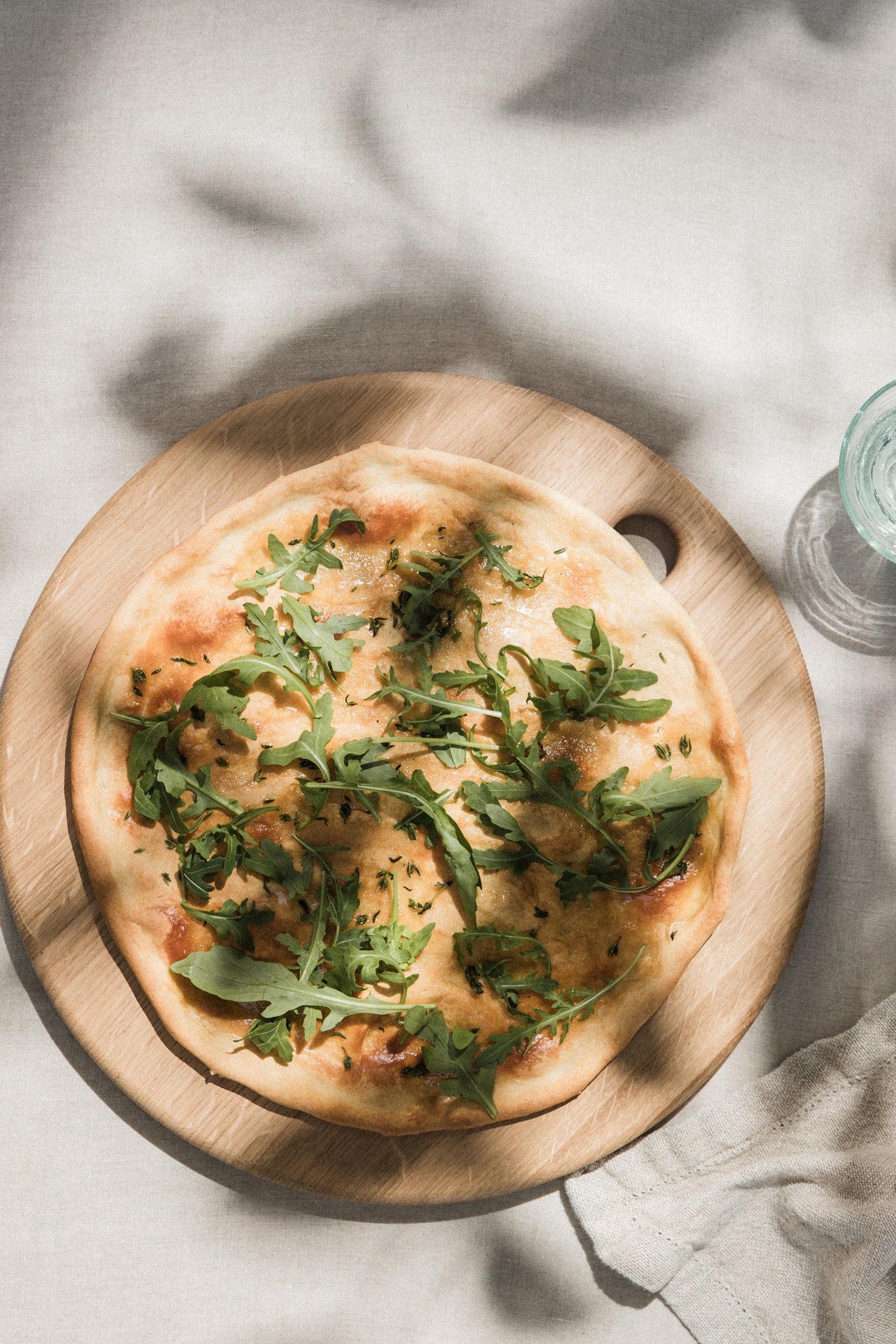 No.1 - Round Wooden Pizza Board - Oak